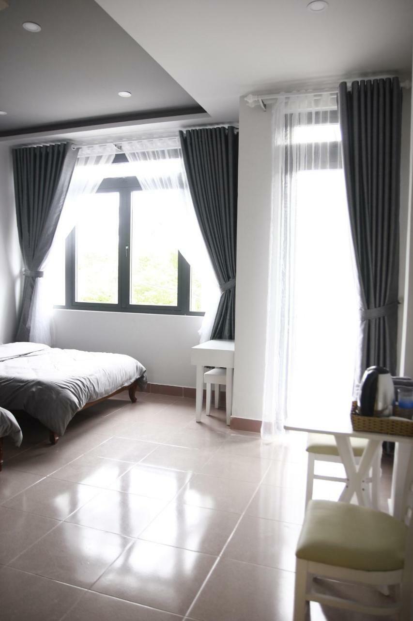 Grey House Hotel Da Lat Exterior photo